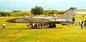 Осмотр МиГ-25